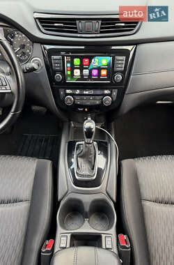 Внедорожник / Кроссовер Nissan Rogue 2020 в 