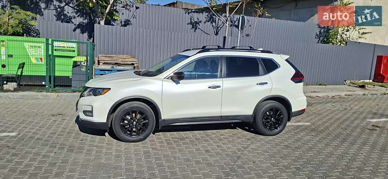 Внедорожник / Кроссовер Nissan Rogue 2018 в Одессе
