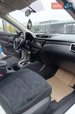 Внедорожник / Кроссовер Nissan Rogue 2016 в Александрие