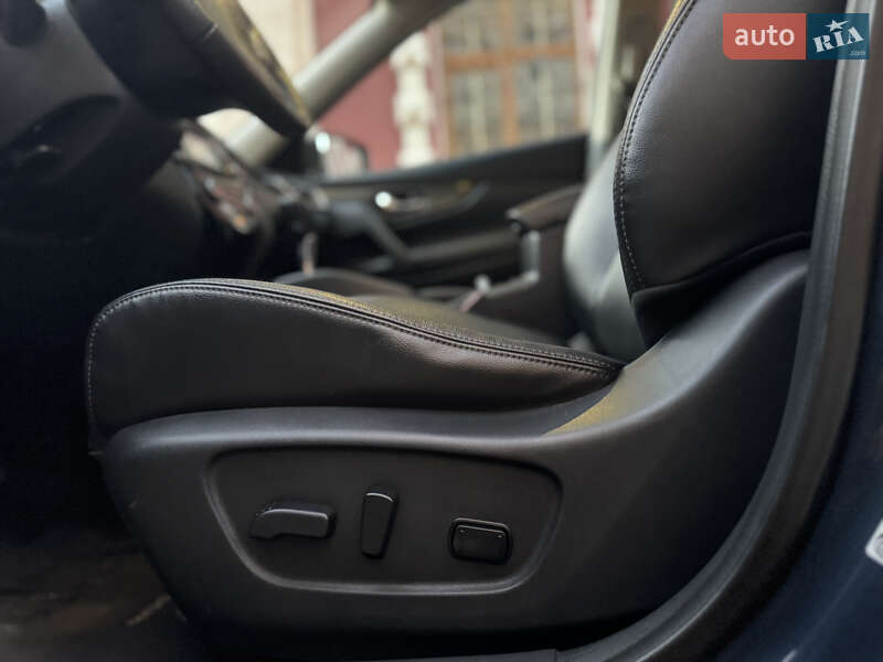 Внедорожник / Кроссовер Nissan Rogue 2016 в Кривом Роге фото 14 Внедорожник / Кроссовер Nissan Rogue 2016 в Кривом Роге