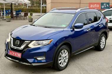 Внедорожник / Кроссовер Nissan Rogue 2017 в Киеве