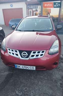 Позашляховик / Кросовер Nissan Rogue 2015 в Сарнах
