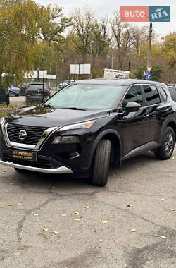Внедорожник / Кроссовер Nissan Rogue 2021 в 