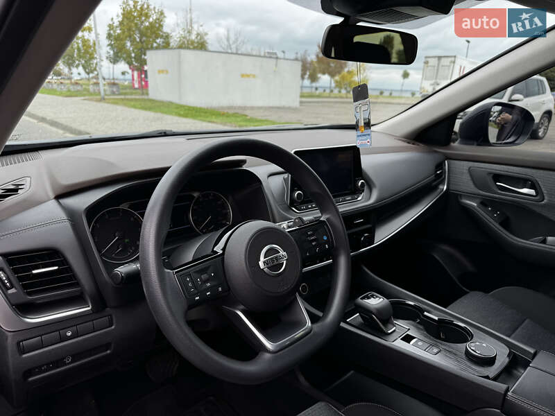Позашляховик / Кросовер Nissan Rogue 2023 в Черкасах