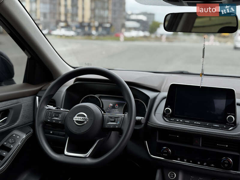 Позашляховик / Кросовер Nissan Rogue 2023 в Черкасах