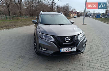 Внедорожник / Кроссовер Nissan Rogue 2018 в Львове