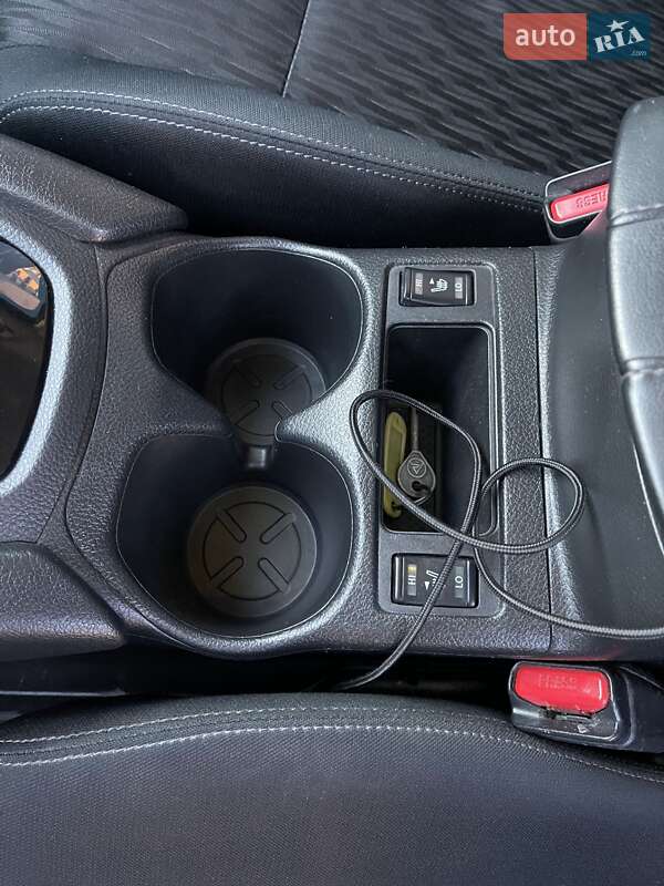 Внедорожник / Кроссовер Nissan Rogue 2017 в Глинном