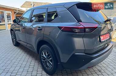 Внедорожник / Кроссовер Nissan Rogue 2022 в Нововолынске