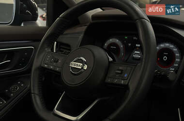 Внедорожник / Кроссовер Nissan Rogue 2020 в 