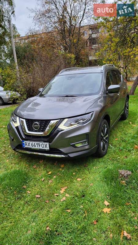 Позашляховик / Кросовер Nissan Rogue 2018 в Харкові