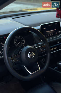 Позашляховик / Кросовер Nissan Rogue 2020 в  фото 17 Позашляховик / Кросовер Nissan Rogue 2020 в