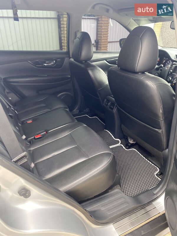 Внедорожник / Кроссовер Nissan Rogue 2019 в Конотопе