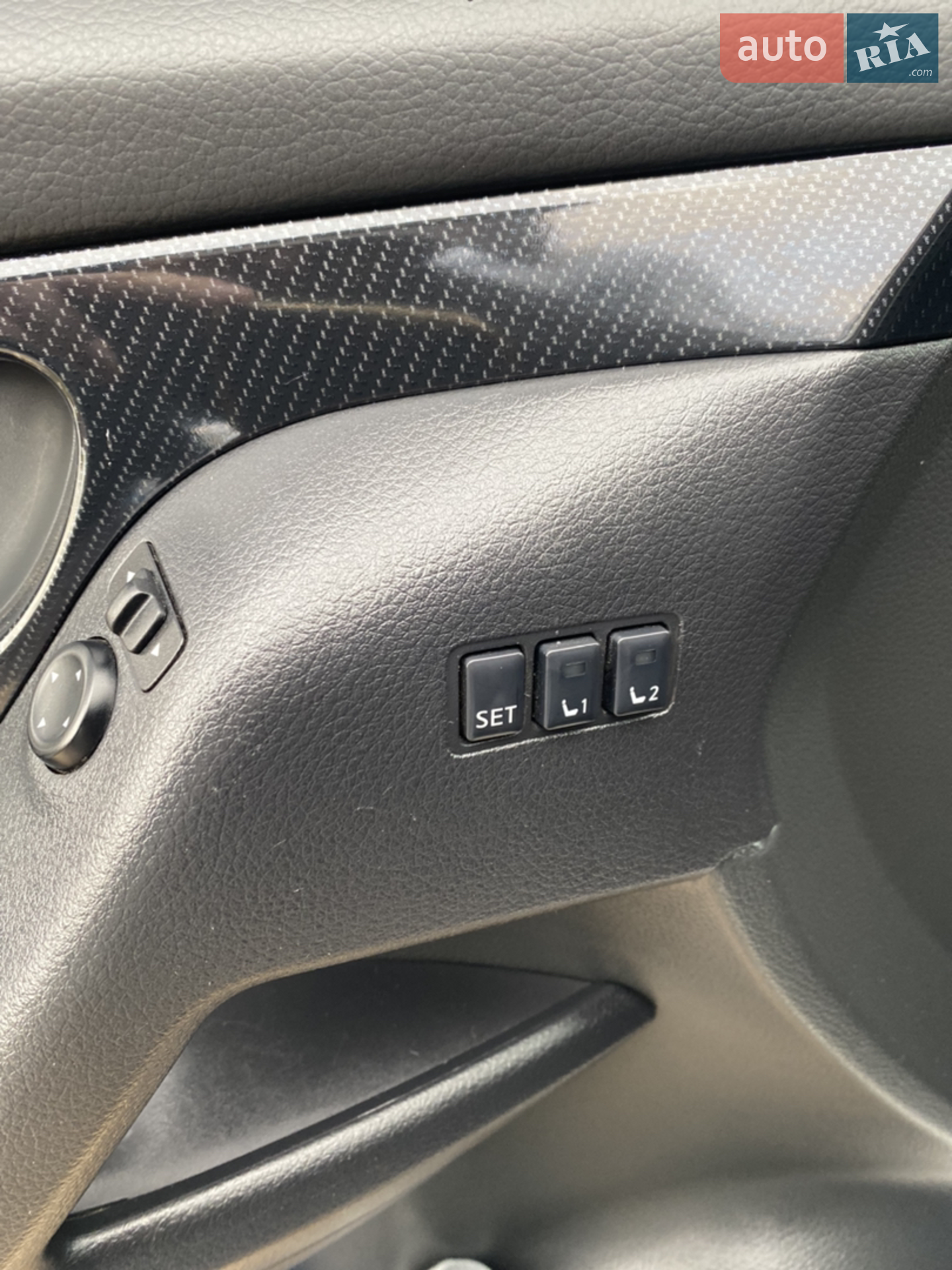 2019 Nissan Rogue - мініатюра 17