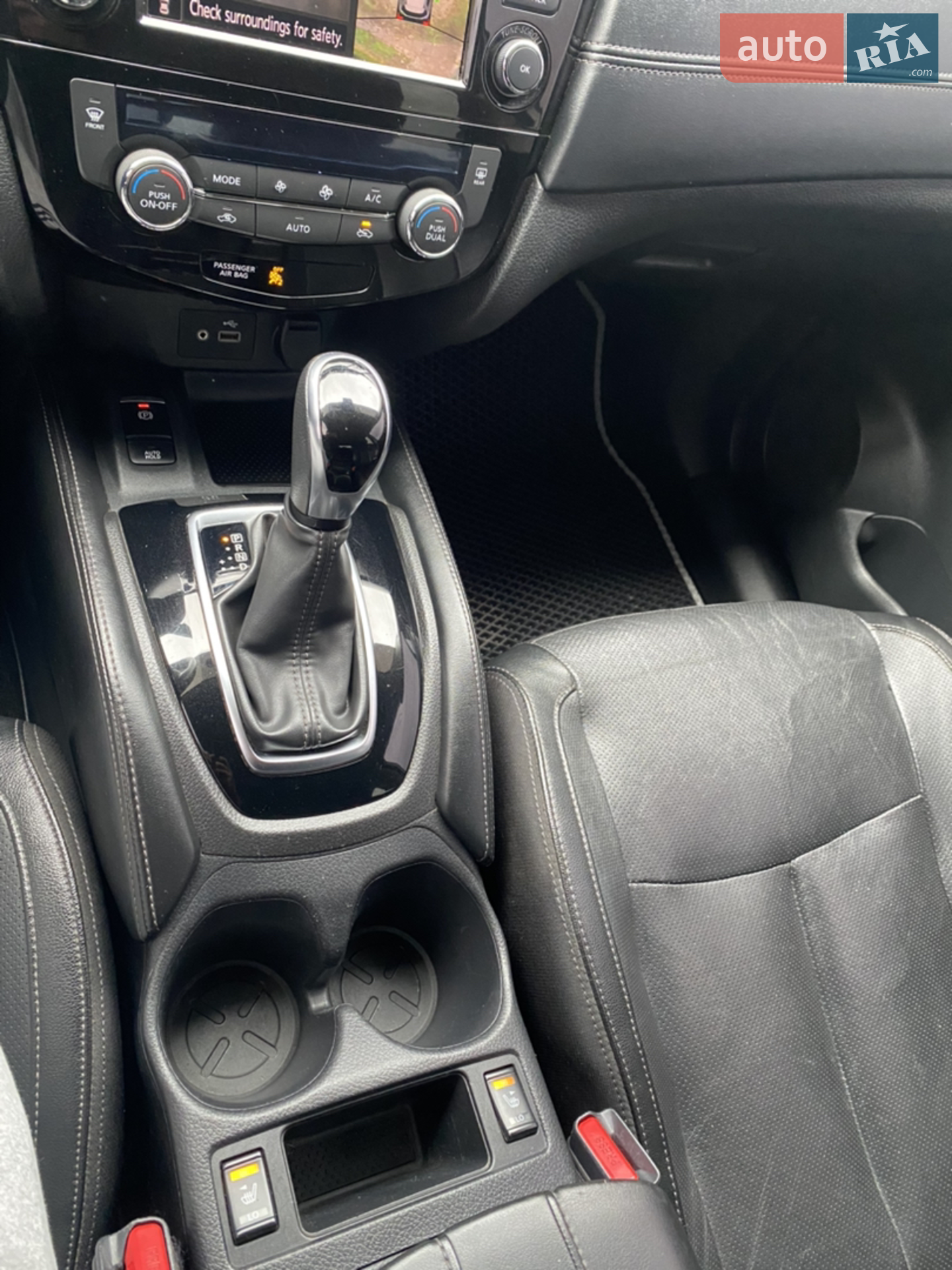 2019 Nissan Rogue - мініатюра 22