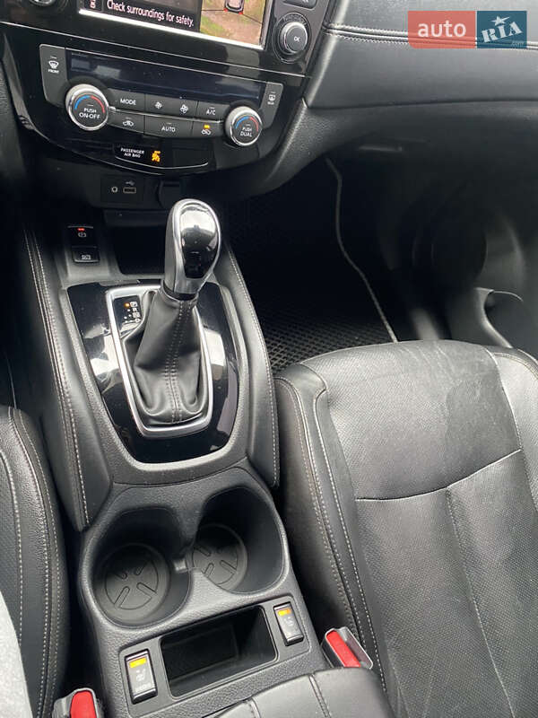 Внедорожник / Кроссовер Nissan Rogue 2019 в Конотопе