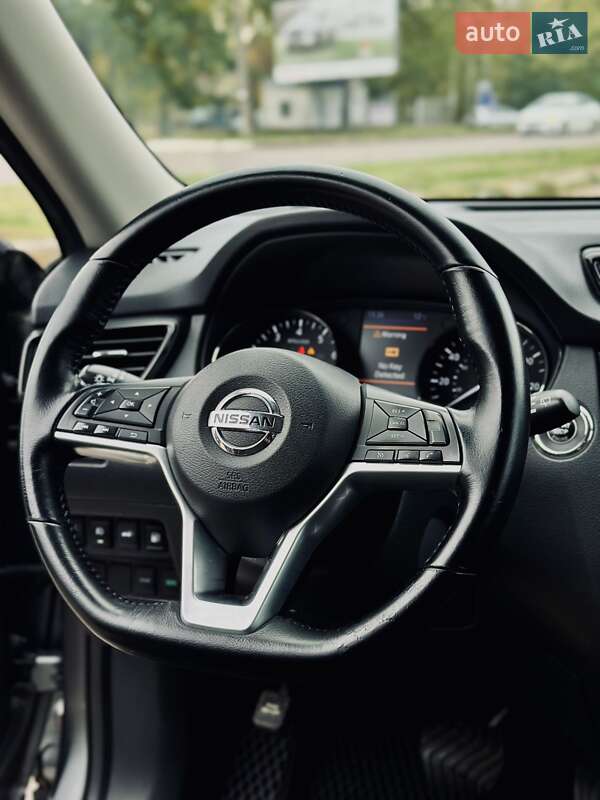 Позашляховик / Кросовер Nissan Rogue 2017 в Кропивницькому