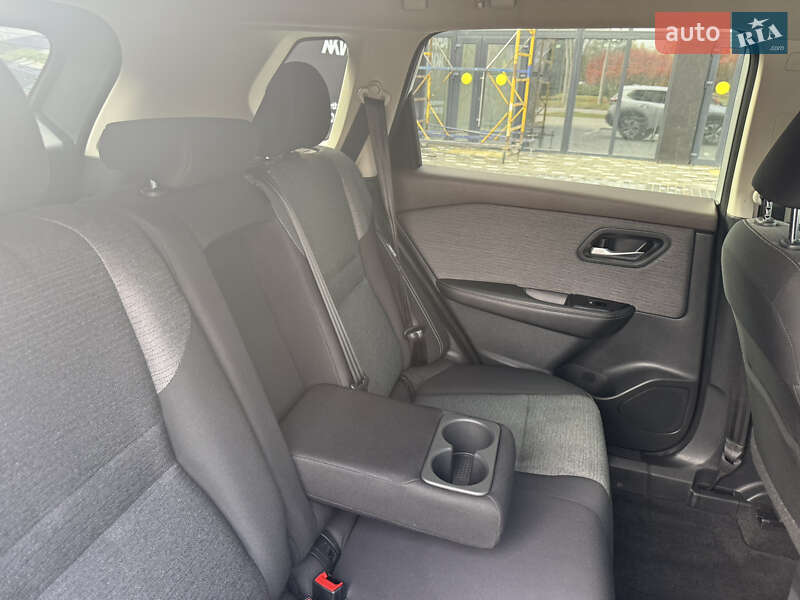 Позашляховик / Кросовер Nissan Rogue 2022 в Полтаві
