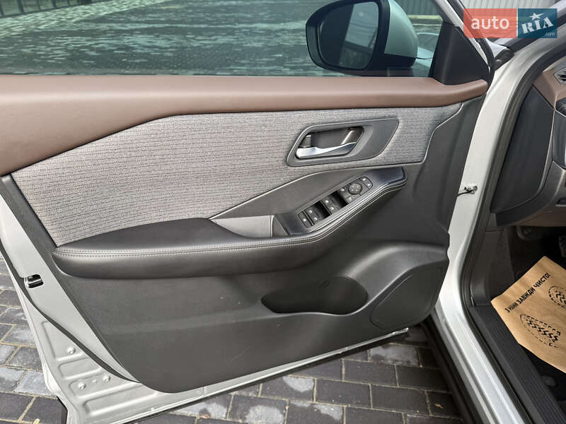 Позашляховик / Кросовер Nissan Rogue 2022 в Полтаві