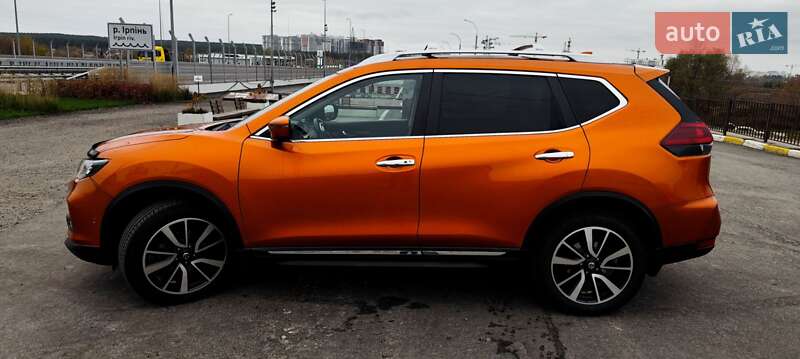 Внедорожник / Кроссовер Nissan Rogue 2019 в Ирпене