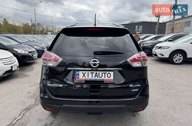 Позашляховик / Кросовер Nissan Rogue 2015 в  фото 6 Позашляховик / Кросовер Nissan Rogue 2015 в