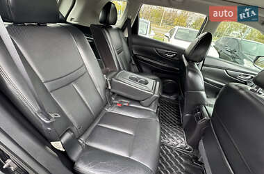 Позашляховик / Кросовер Nissan Rogue 2015 в  фото 30 Позашляховик / Кросовер Nissan Rogue 2015 в