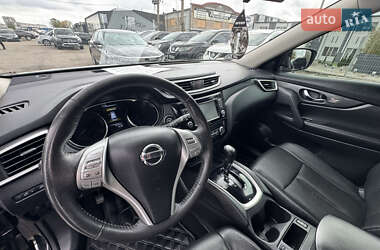 Позашляховик / Кросовер Nissan Rogue 2015 в  фото 35 Позашляховик / Кросовер Nissan Rogue 2015 в