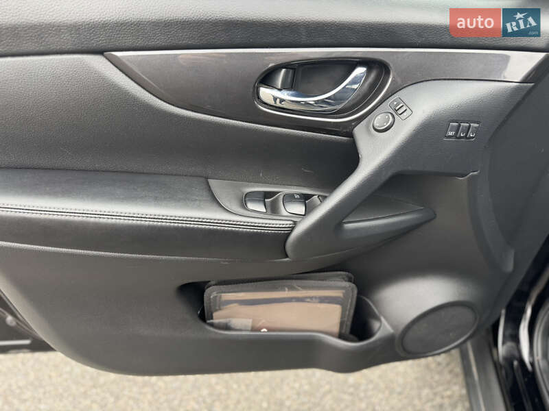 Позашляховик / Кросовер Nissan Rogue 2019 в Києві
