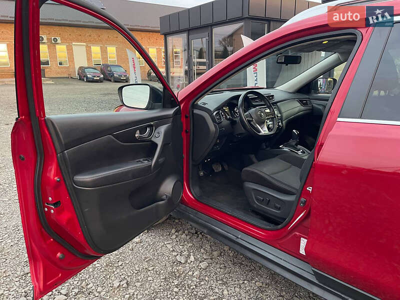 Позашляховик / Кросовер Nissan Rogue 2017 в Луцьку фото 12 Позашляховик / Кросовер Nissan Rogue 2017 в Луцьку