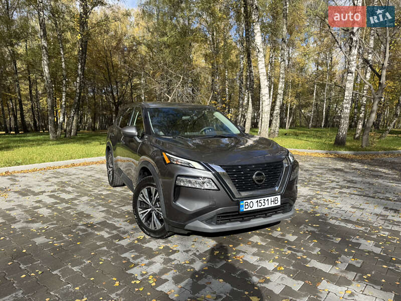 Внедорожник / Кроссовер Nissan Rogue 2020 в Тернополе
