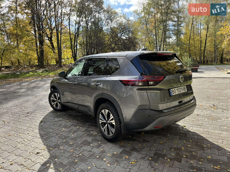 Внедорожник / Кроссовер Nissan Rogue 2020 в Тернополе