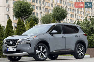 Внедорожник / Кроссовер Nissan Rogue 2021 в 
