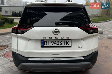 Внедорожник / Кроссовер Nissan Rogue 2021 в 