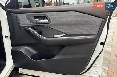 Внедорожник / Кроссовер Nissan Rogue 2021 в 