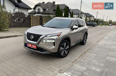 Позашляховик / Кросовер Nissan Rogue 2021 в Рівному