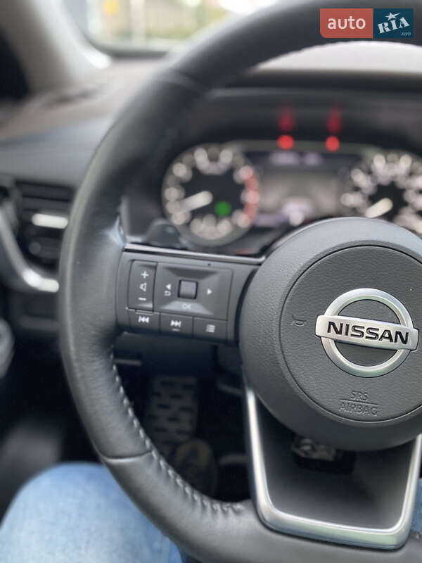 Позашляховик / Кросовер Nissan Rogue 2021 в Рівному