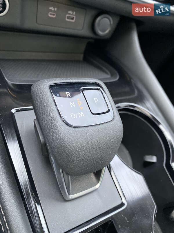 Позашляховик / Кросовер Nissan Rogue 2021 в Рівному