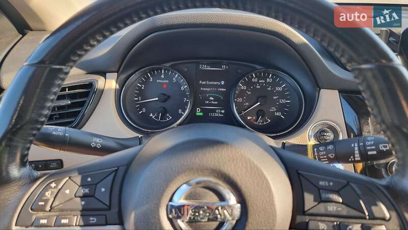 Внедорожник / Кроссовер Nissan Rogue 2016 в Киеве