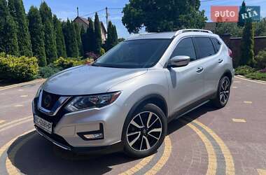 Внедорожник / Кроссовер Nissan Rogue 2020 в Луцке