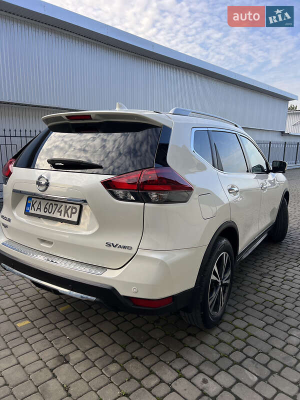 Внедорожник / Кроссовер Nissan Rogue 2019 в Киеве