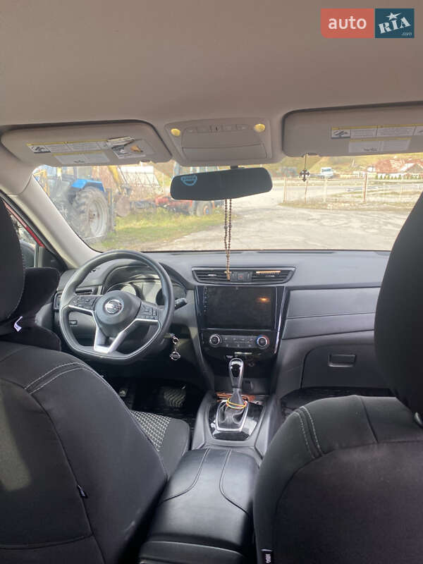 Позашляховик / Кросовер Nissan Rogue 2017 в Бережанах