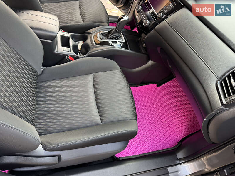 Внедорожник / Кроссовер Nissan Rogue 2019 в Виннице