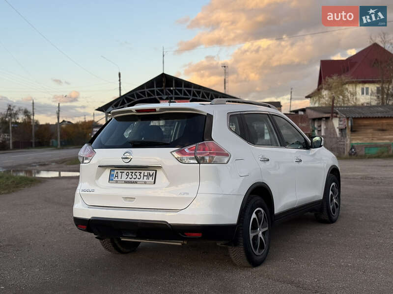 Позашляховик / Кросовер Nissan Rogue 2015 в Івано-Франківську