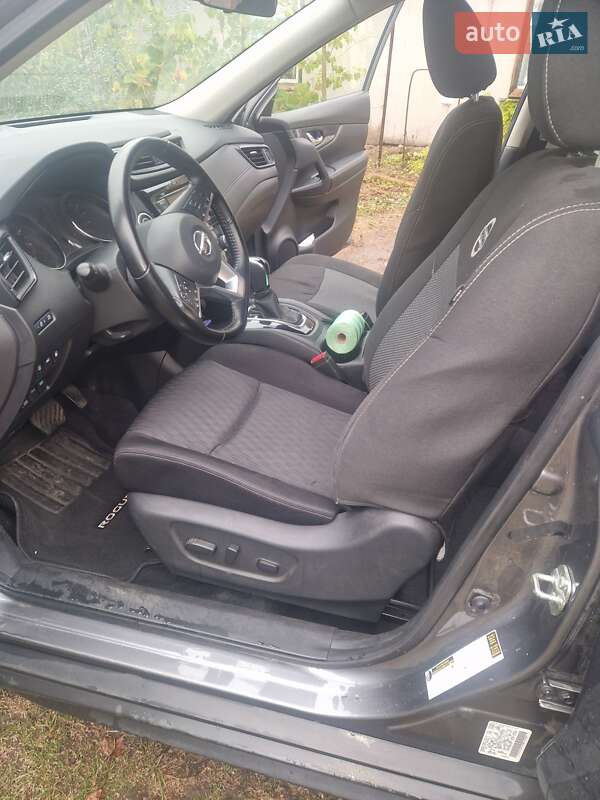 Внедорожник / Кроссовер Nissan Rogue 2020 в Дорогом