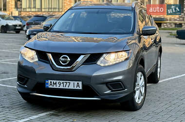 Внедорожник / Кроссовер Nissan Rogue 2016 в Житомире