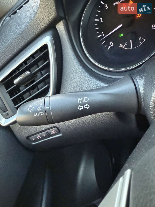 Внедорожник / Кроссовер Nissan Rogue 2016 в Житомире фото 50 Внедорожник / Кроссовер Nissan Rogue 2016 в Житомире