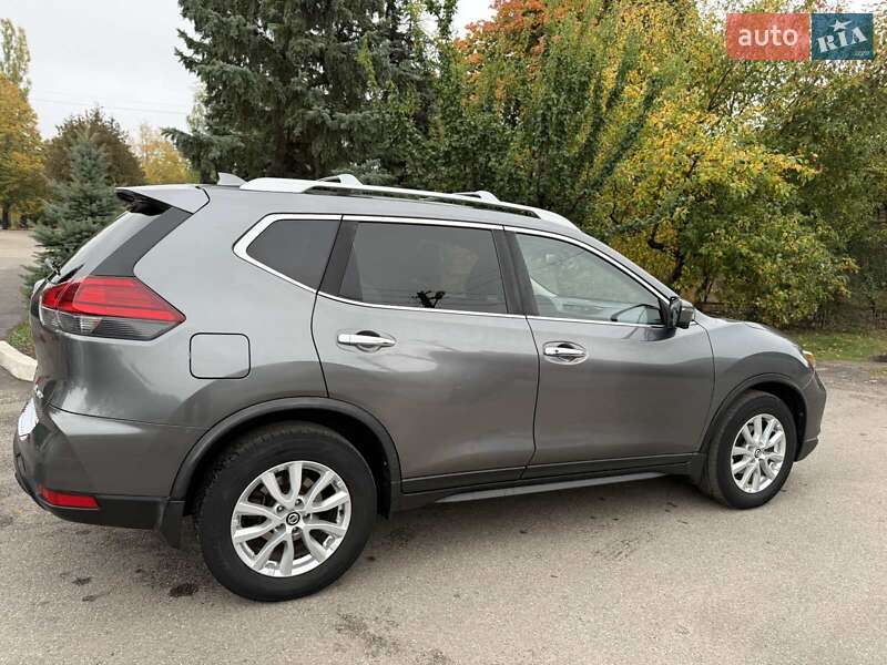 Внедорожник / Кроссовер Nissan Rogue 2017 в Чугуеве фото 3 Внедорожник / Кроссовер Nissan Rogue 2017 в Чугуеве