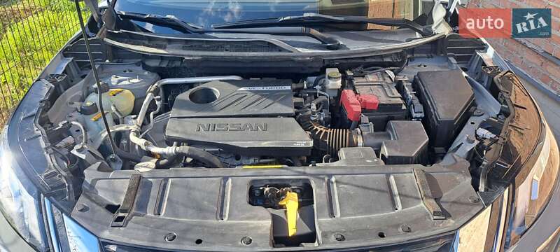 Позашляховик / Кросовер Nissan Rogue 2023 в Львові