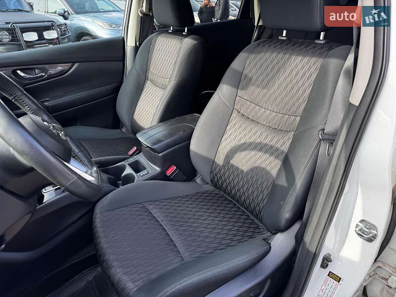 Внедорожник / Кроссовер Nissan Rogue 2017 в Харькове фото 12 Внедорожник / Кроссовер Nissan Rogue 2017 в Харькове