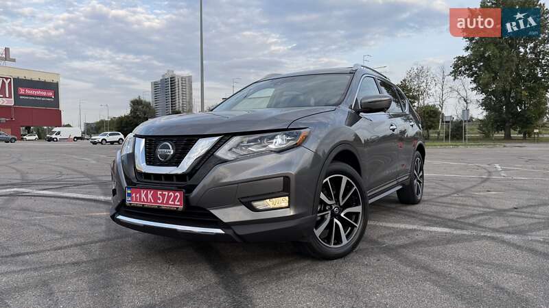 Позашляховик / Кросовер Nissan Rogue 2018 в Києві