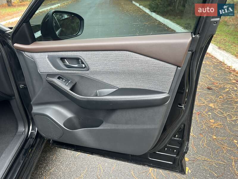 Внедорожник / Кроссовер Nissan Rogue 2021 в Днепре